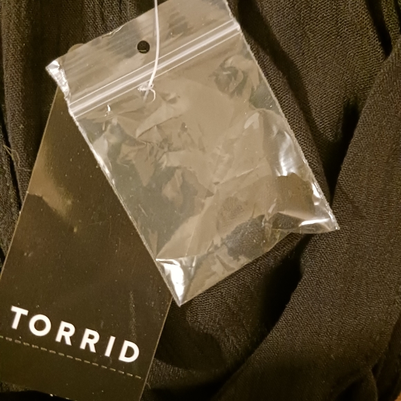 Hi neck halter top - Picture 6 of 9